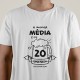 T-SHIRT homem “Média de 20 copos”